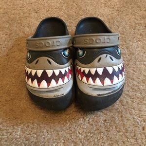 Kids shark crocs
